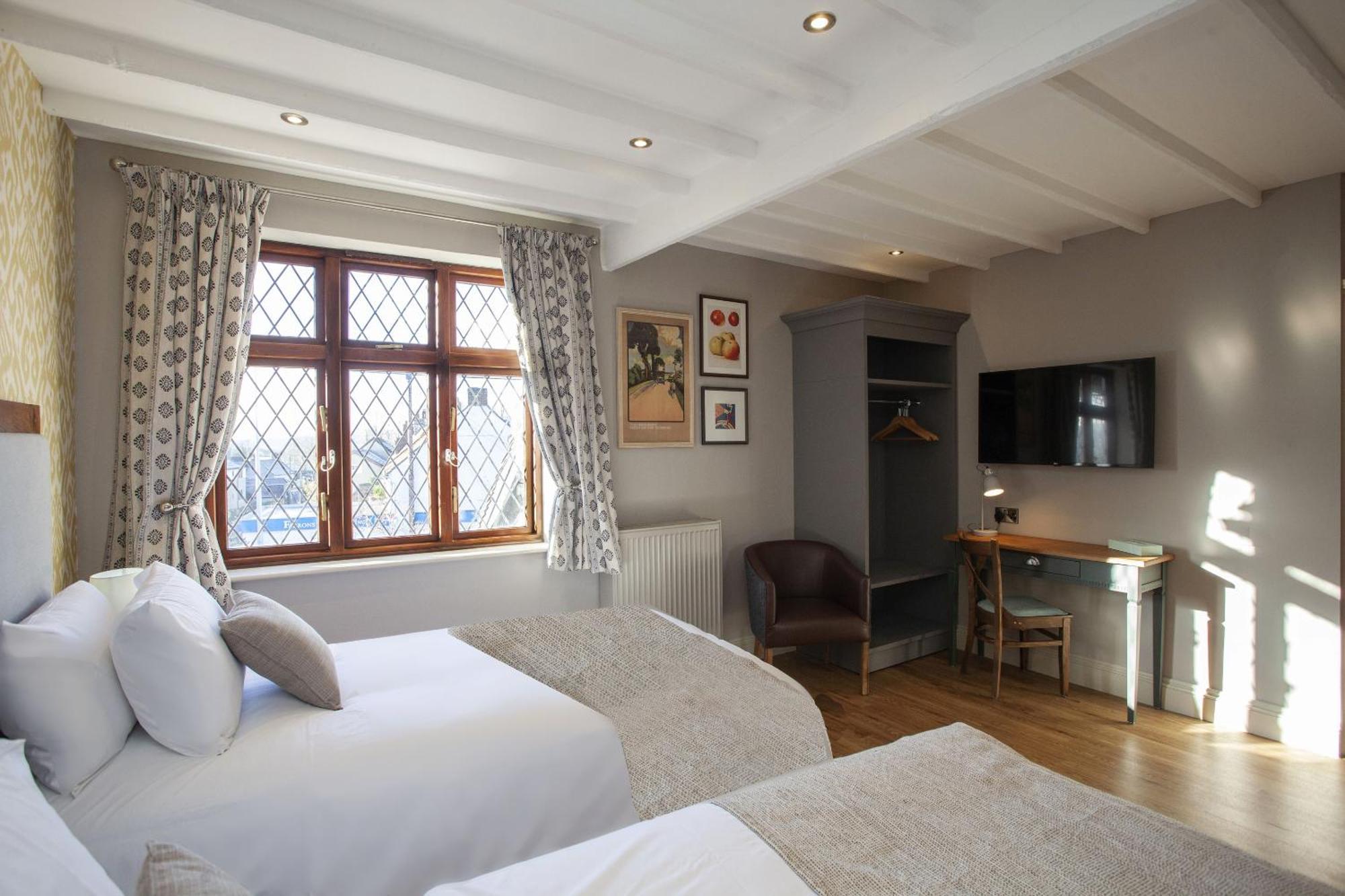 The Woodborough Inn Winscombe Camera foto